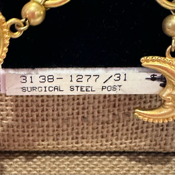 NWT Vintage Anne Klein Earrings “Old Stock” hoops w/ crescent moon face, gold - Picture 6 of 9